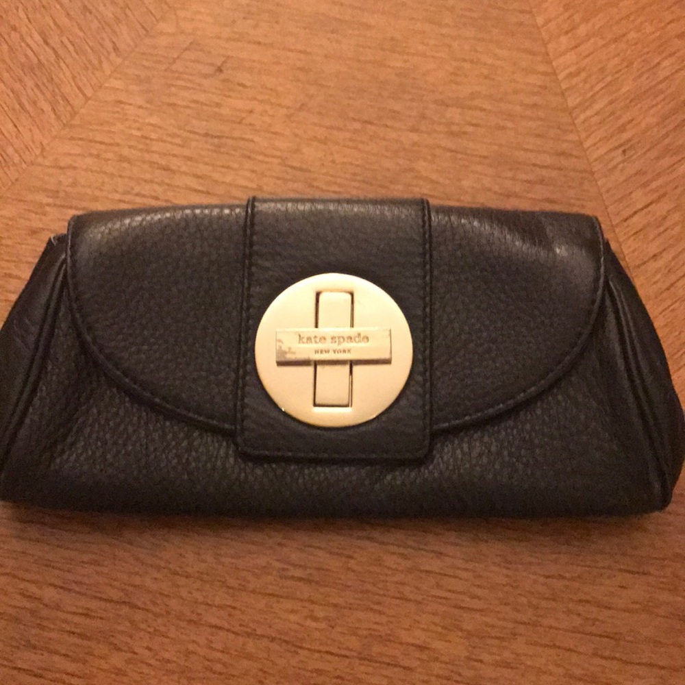 Kate spade bexley clutch